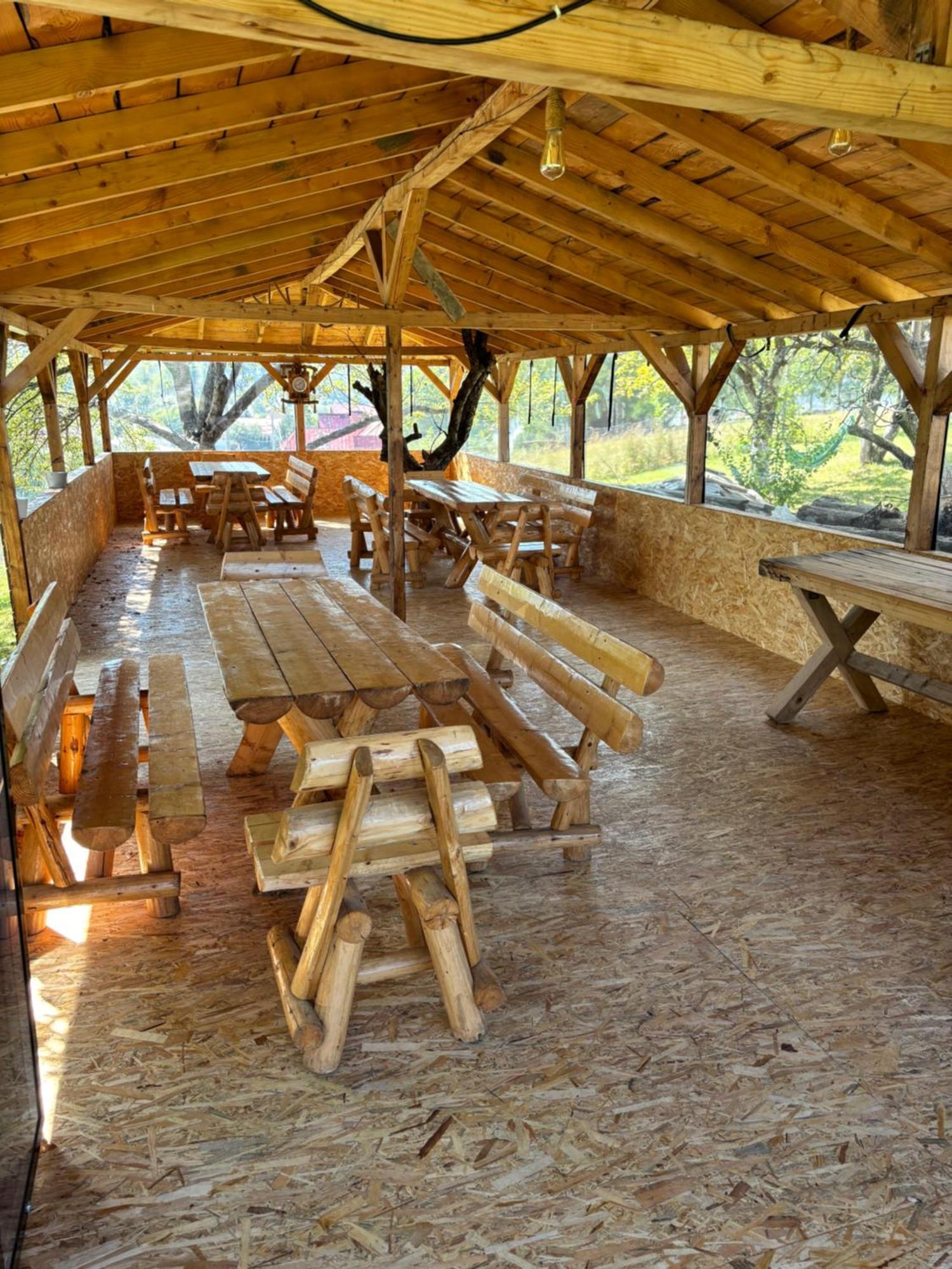 Transylvanian House Drumu Carului Esterno foto
